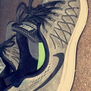 Nike Pegasus Gray Shoes Like New Condition Size 13